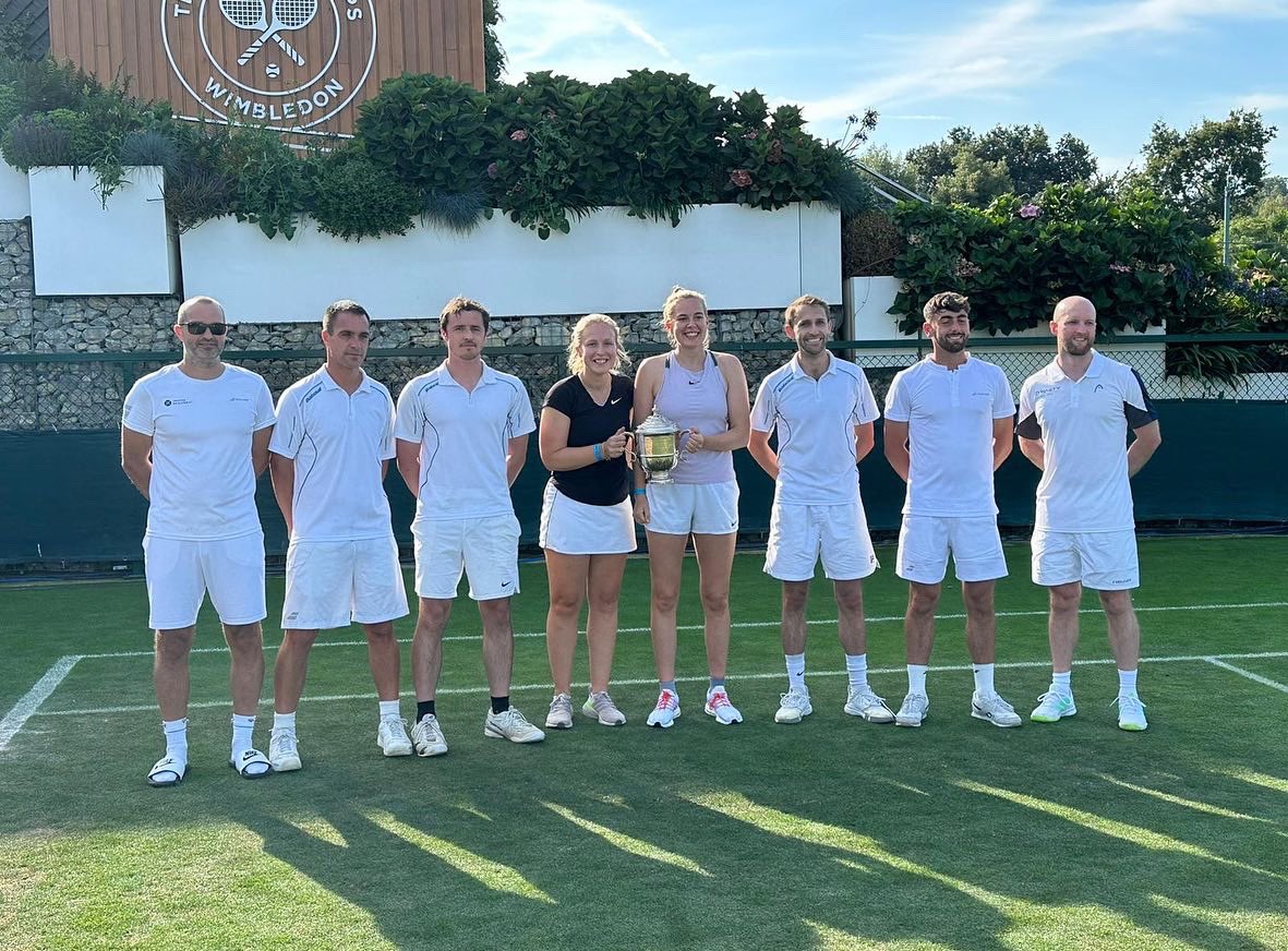ReptonTennis's tweet photo. An incredible weekend for the OR tennis players who made OR Sporting history winning the D’Abernon Cup for the 6th time in 8 consecutive finals. An incredible effort to also win the inaugural Women’s equivalent competition. What an achievement! 👏🏆 https://t.co/047rWHC1er