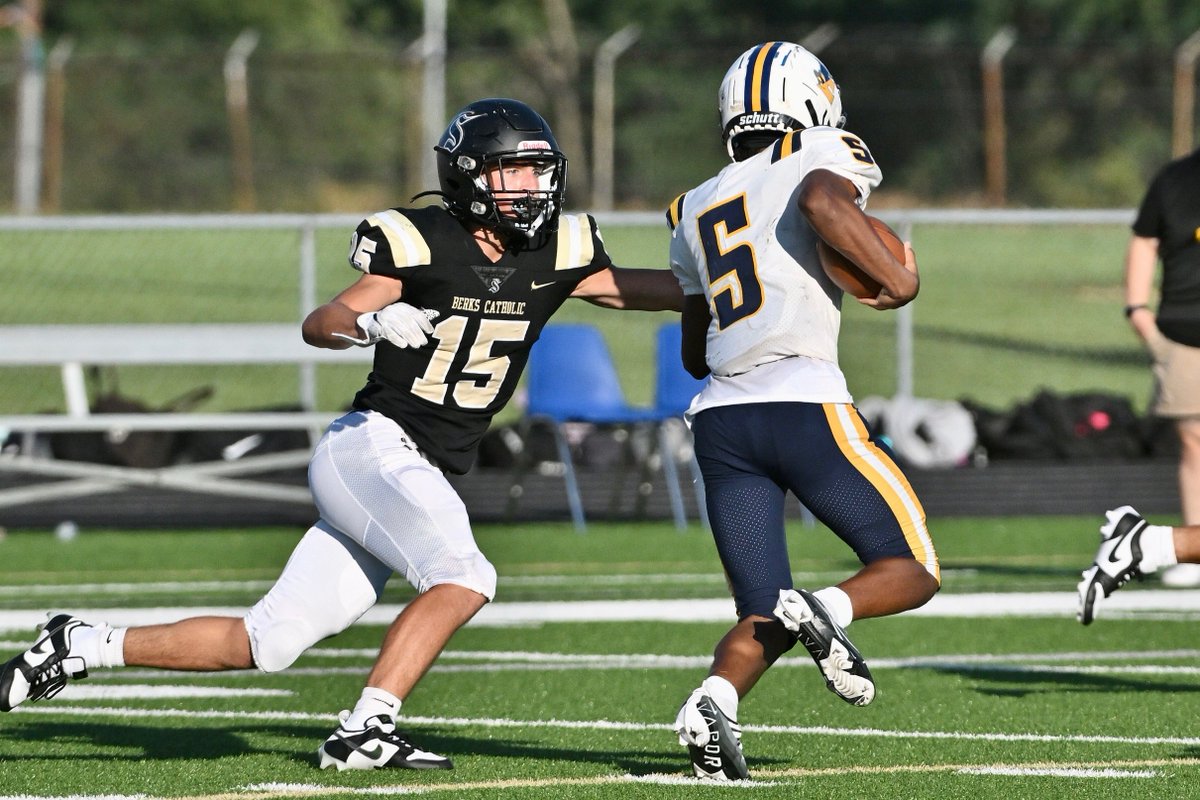Despite numerous obstacles, Saints pull together for eye-opening victory mikedragosports.com/despite-numero… <a href="/devin_garcia33/">Devin Garcia</a> <a href="/brycegumby23/">Bryce Gumby</a> <a href="/William_5Hess/">William Hess</a> <a href="/JoeyPolinsky/">Joey Polinsky</a> <a href="/cmpennington_/">Connor Pennington</a> <a href="/ReberOwen/">Owen Reber</a> <a href="/Nate5Rose/">Nathaniel Rose</a> <a href="/Impellizzeri_1/">Luke“PEZ”Impellizzeri</a> <a href="/AidanCurley22/">Aidan Curley</a> <a href="/ColeBak36155517/">Cole Baker</a> <a href="/MaxxM_14/">Maxx Mace</a>
#mikedragosports