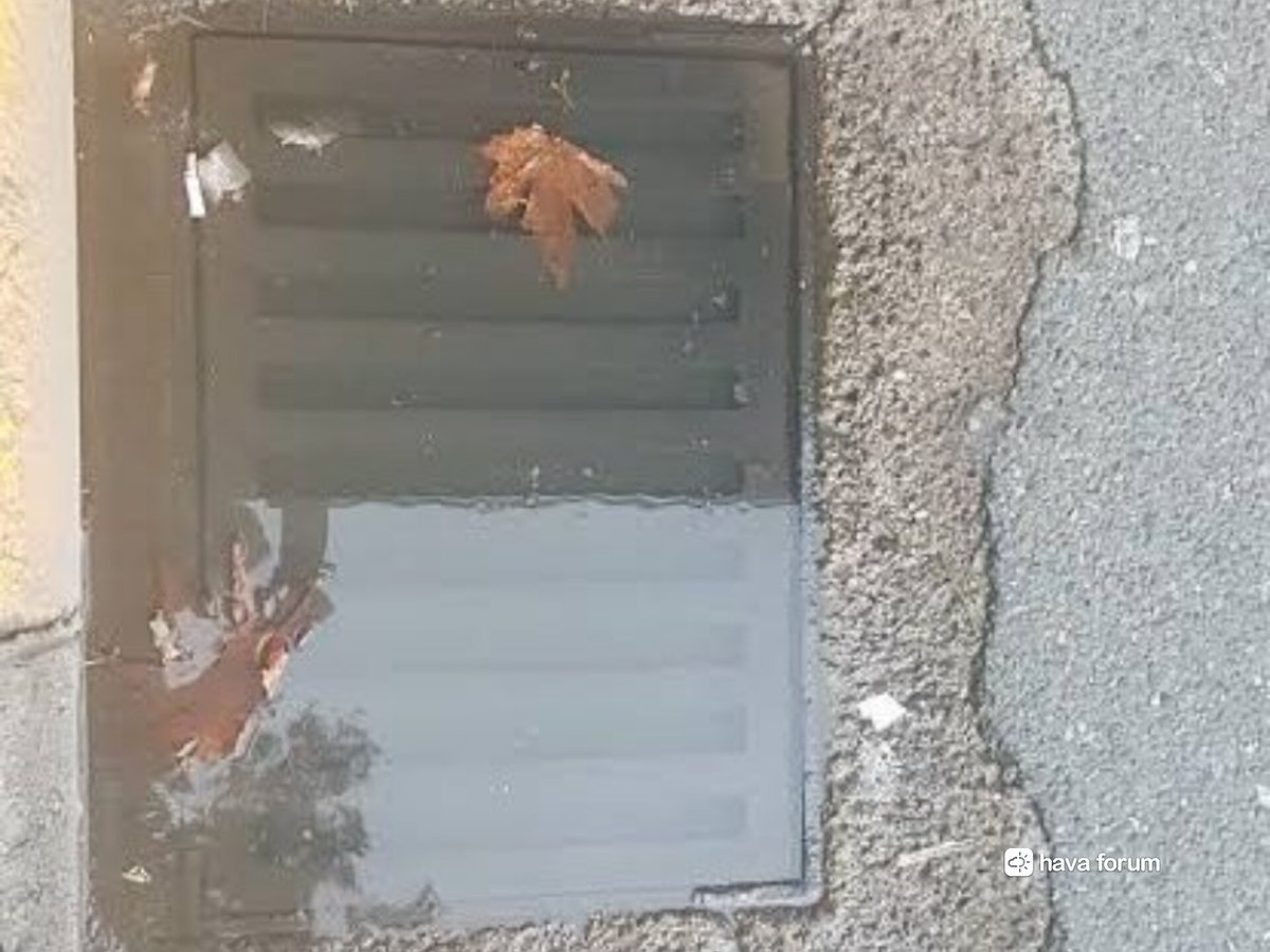 Geçen hafta paylaşmıştık. Tekrar paylaşıyoruz. Ülkemizde sonbaharın sert meteorolojik hadiselerle geçmesi bekleniyor. Kurak bir yaz sürecinin ardından tüm belediyeler rögar ve mazgal temizliklerini yapmalı. Mazgalların çoğu yazın kuraklıkta tıkandı. Dikkat etmek zorundayız...