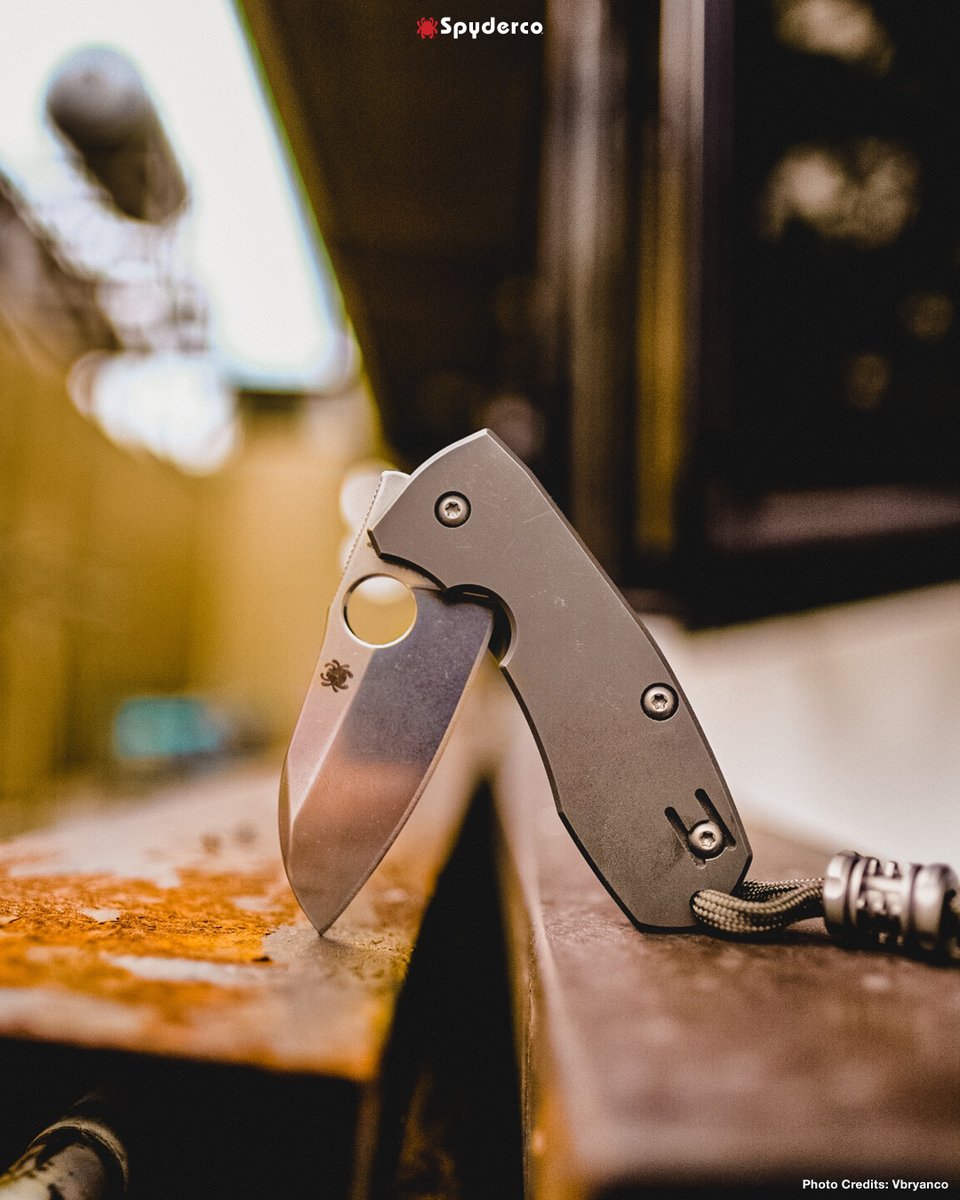 SpydercoKnives's tweet image. Designed by Polish custom knifemaker Marcin Slysz, the Techno™ 2 is a perfect fusion of compact size and state-of-the-art materials and workmanship.

#Spyderco #Techno2 #TiTuesday