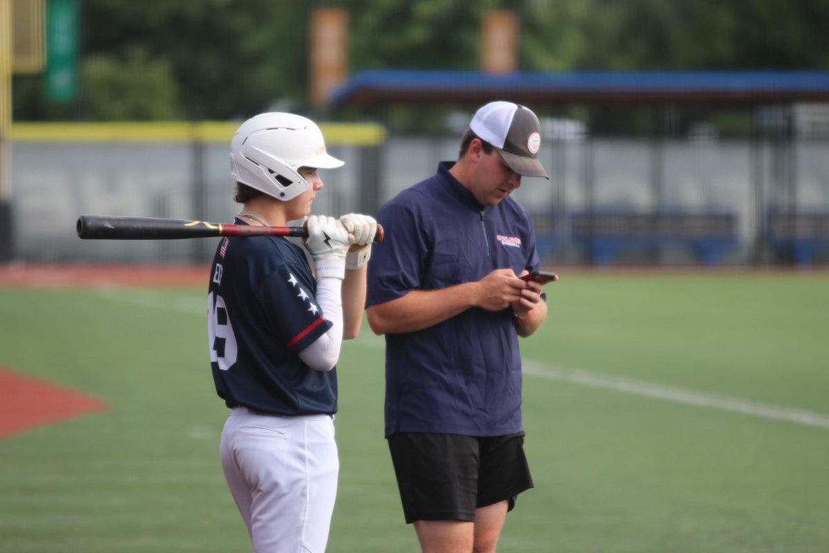 Ootpbb's tweet photo. Coach Appreciation Post😎👊 - Our 17U’s are onto something…🔥 

#baseballreels #newjerseysports #njsports #newjerseybaseball #njbaseball #cyclones #newjersey #nj #njlittleleague #littleleaguebaseball #littleleagueworldseries #laborday #laborweek #CoachAppreciationDay https://t.co/UyaSJKmD4V
