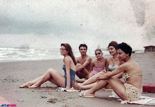 rarestorees's tweet photo. A beach in Iran a few months before the Islamic Revolution of 1978/79. https://t.co/87W4CmdeRG