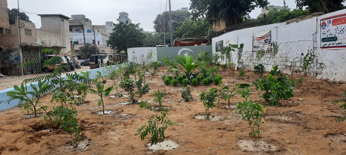DCKhiCentral's tweet photo. #Project84 of #Project100 is the conversion of 40 year old dumping site into an urban forest, near Mujahid Ground Nazimabad. Great initiative by the citizens and the Assistant Commissioner. Way to go! https://t.co/zSJIe2Hx6N