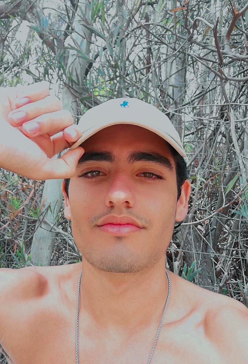 Itsnotchicolas2's tweet photo. Só porque não costumo pôr fotos aqui :) https://t.co/NjaNidaKhR