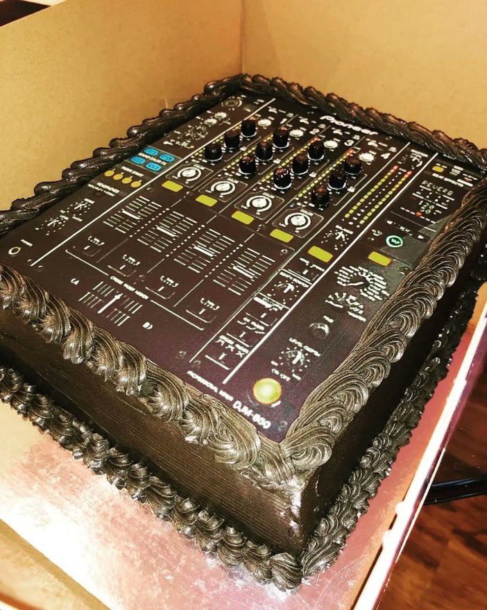 bolo b2b cake