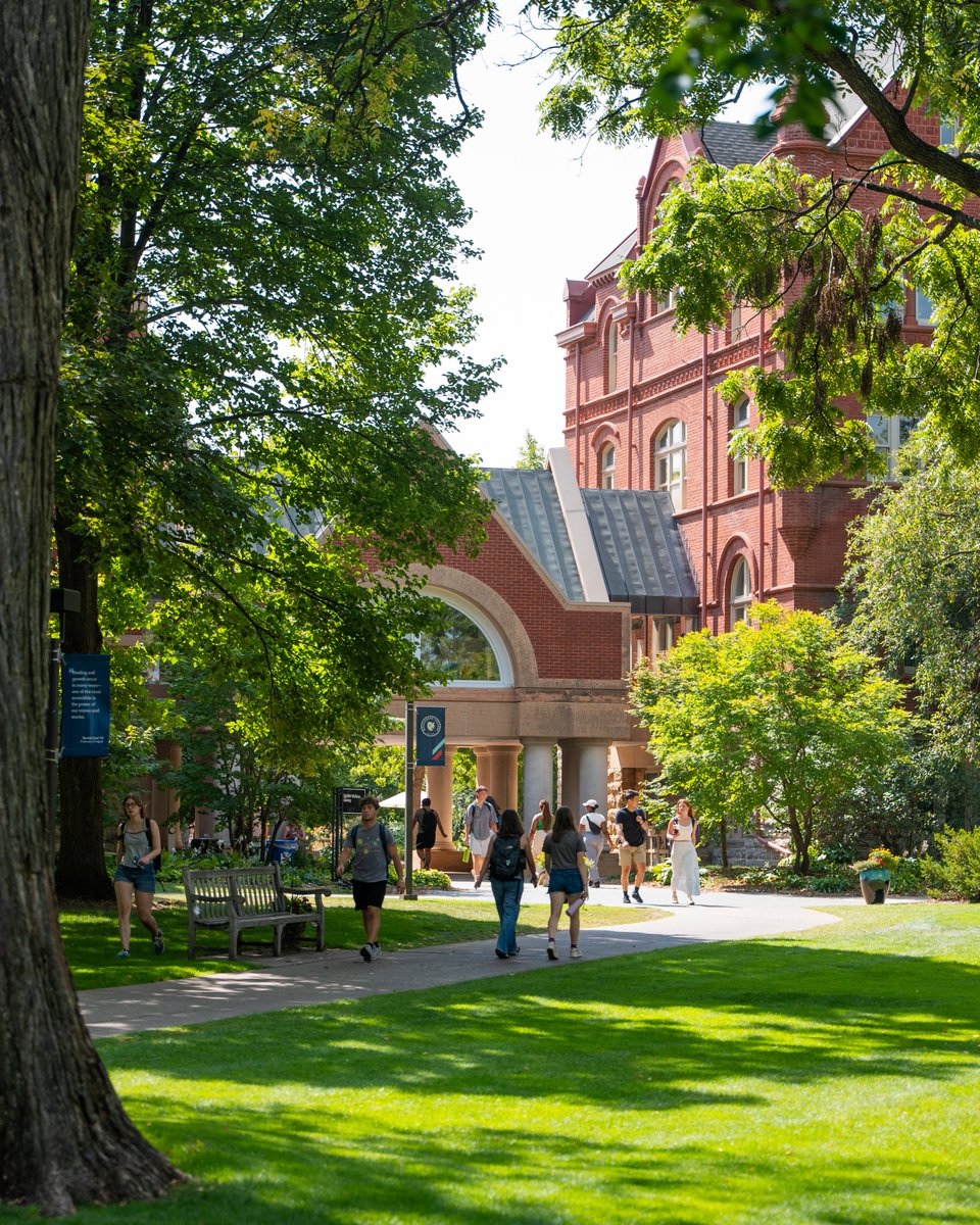 Macalester College tweet media