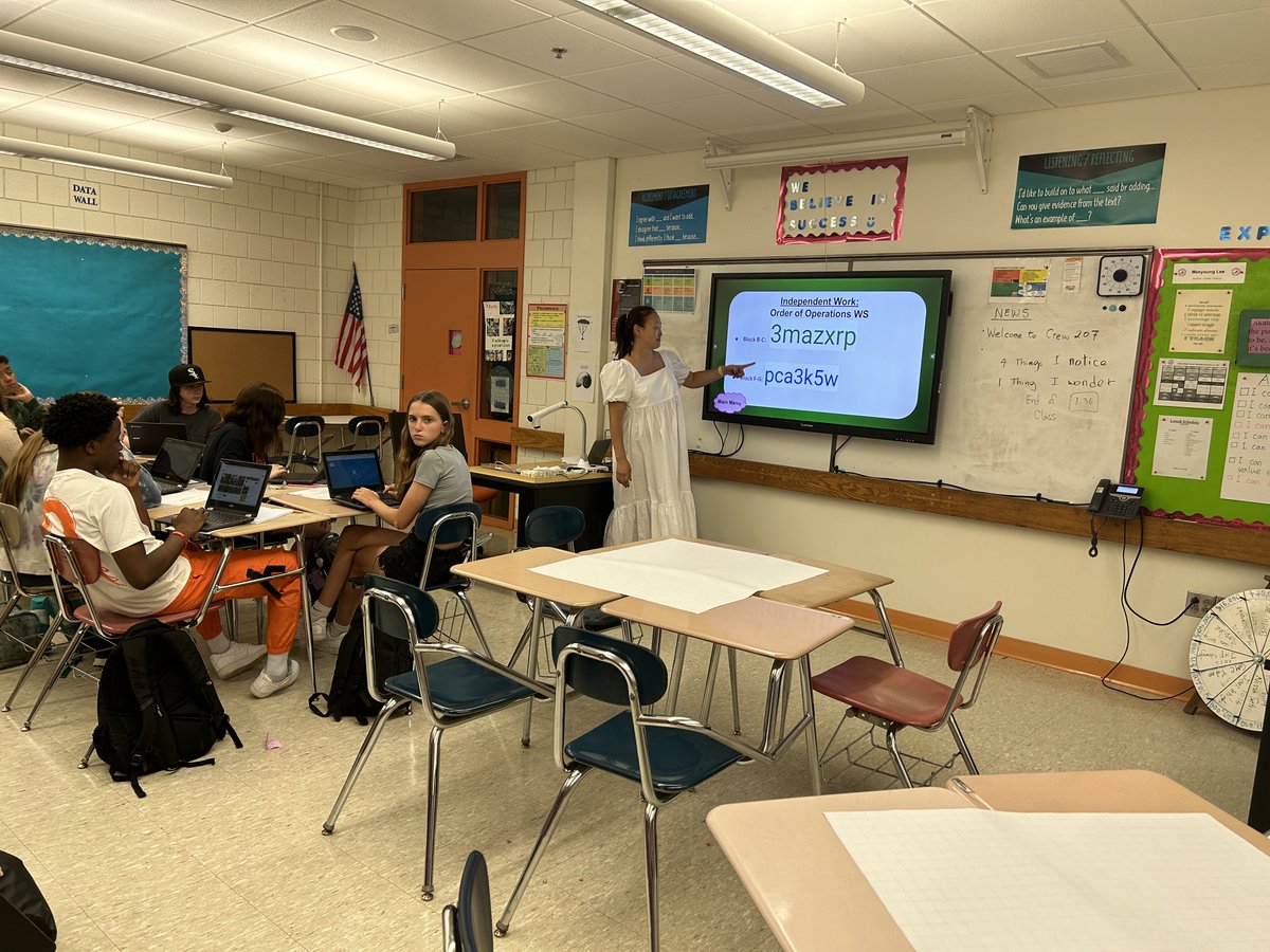 @SPSInstructionalTechnology (@_sps_it) on Twitter photo When you walk around <a href="/_SalemHigh_/">Salem High School</a> & see educators/scholars interacting with their <a href="/InTouchView/">TouchView Interactive</a> interactive displays, formatively assessing skills in <a href="/Edulastic/">Edulastic β‘οΈ Pear Assessment</a> as well as training students on finding their classes/assignments in #googleclassroom its been a good day! When you walk around <a href="/_SalemHigh_/">Salem High School</a> & see educators/scholars interacting with their <a href="/InTouchView/">TouchView Interactive</a> interactive displays, formatively assessing skills in <a href="/Edulastic/">Edulastic β‘οΈ Pear Assessment</a> as well as training students on finding their classes/assignments in #googleclassroom its been a good day!