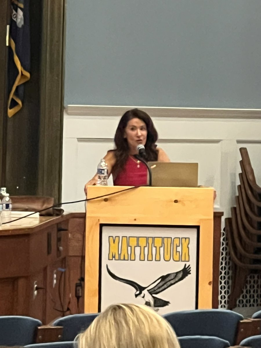 Great Superintendent’s Conference Day <a href="/mcufsd/">Mattituck Cutchogue UFSD</a> message of excellence in education and an inspiring keynote from Regina Calcaterra author of Etched in Sand <a href="/CutchogueEast/">Cutchogue East Elementary School</a>