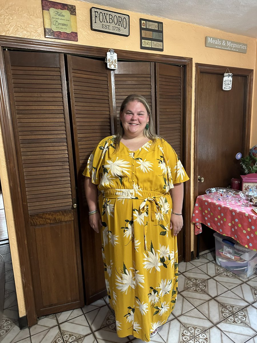 Today was my first day as a Spanish teacher! 🥳 I’m super excited for this new role and my new school. Here’s to a great year! 🍎