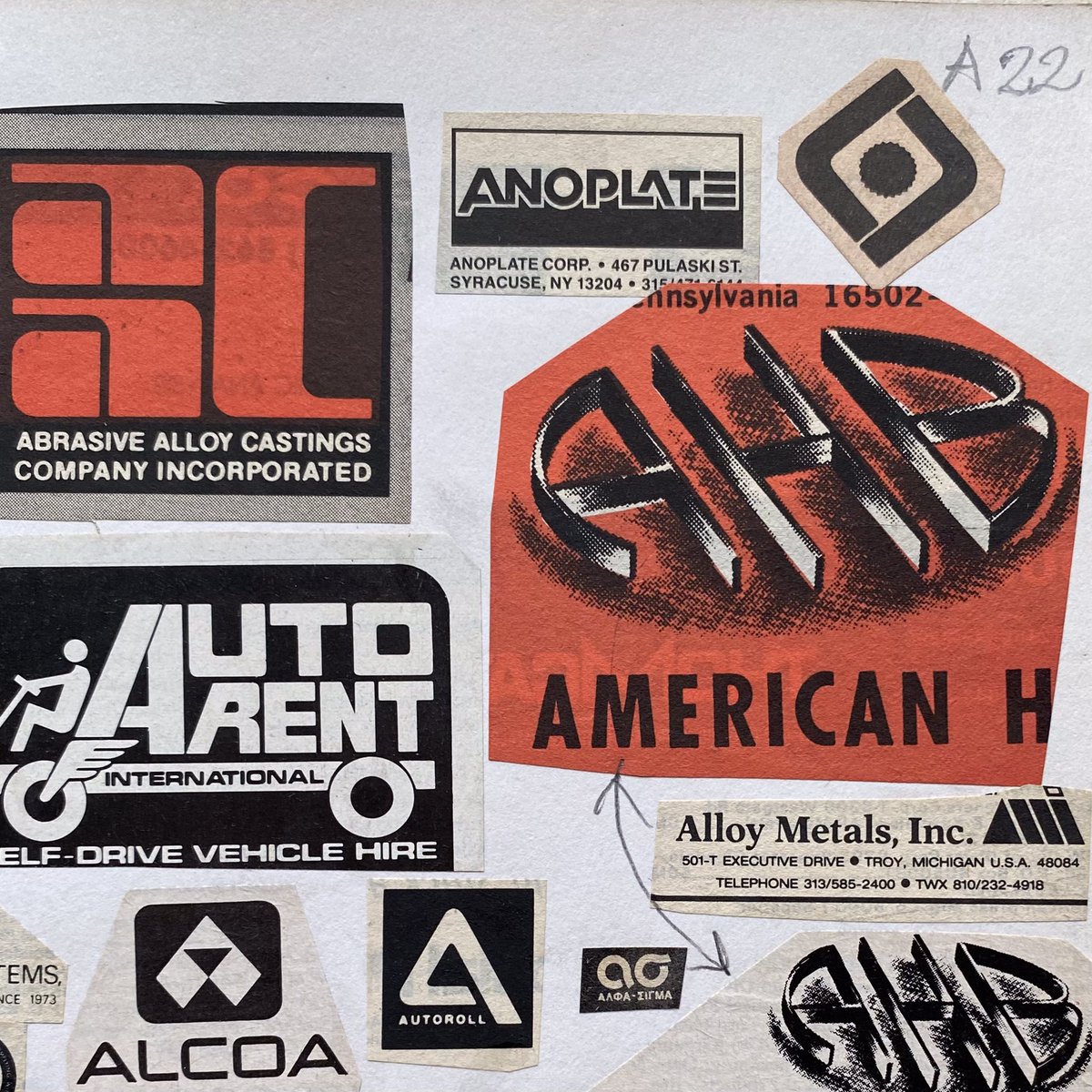 YaziBursa's tweet image. A sign painter’s type catalogue that created by cutting and pasting from various publications throughout his career.

#lettering #signpainter #bursa #typespecimen #signpainting #signwriting