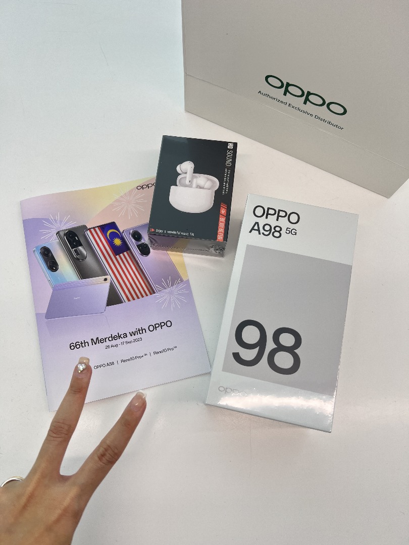 AbangDon_'s tweet photo. Baru tau Oppo ade buat promo sempena merdeka start 27 Ogos haritu sampai 17 September ni.

Ada banyak model terlibat antaranya;

Pad Air (RM899) - free Pad Air Casing
A98 (RM1399) - free TWS Earbuds

More info bole check it out at https://t.co/I6UN5MfM7s !!

#66MerdekawithOPPO https://t.co/aEKXumwfve