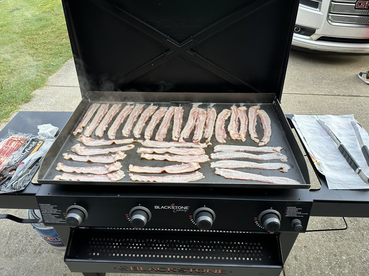 abrahamcremeens's tweet photo. I was told to season the new grill with 3 pounds of bacon. Glad to… https://t.co/DtUDk8r1el