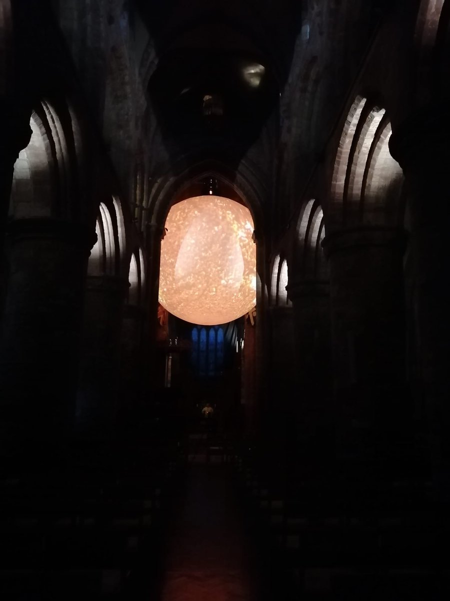 The Sun is rising in St Magnus Cathedral. The excitement is palpable! This is a must see. A fusion of art & science, in an ancient Cathedral, The Light of The North. #seethesun @UCLanResearch @VisitScotland @NewsOrkney @BBCScotland @The_Orcadian @STFC_Matters @TWPScot