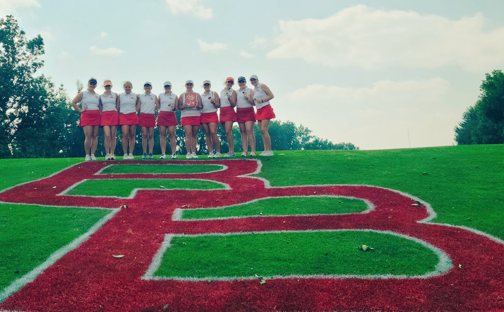 BOWGIRLSGOLF's tweet photo. Battled a brutal wind to come out on top of our home invite! We will enjoy it and get ready to go for Awarii Dunes Challenge Thursday! #backFOURmore #nebpreps https://t.co/6DcRH77n3g