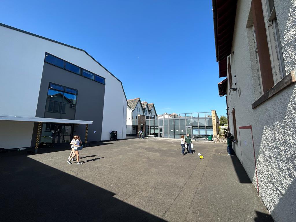 stcoluMaths's tweet photo. Mrs Munro’s SI class made the most of the beautiful weather today by completing their ‘collecting like terms’ treasure hunt in the sun ☀️ 

Congratulations to Lexi and Harry who were first to complete! 

#ThisIsStColumbas #beyourbest #outdoorlearning #mathsisfun https://t.co/vC5ZdS83Y7