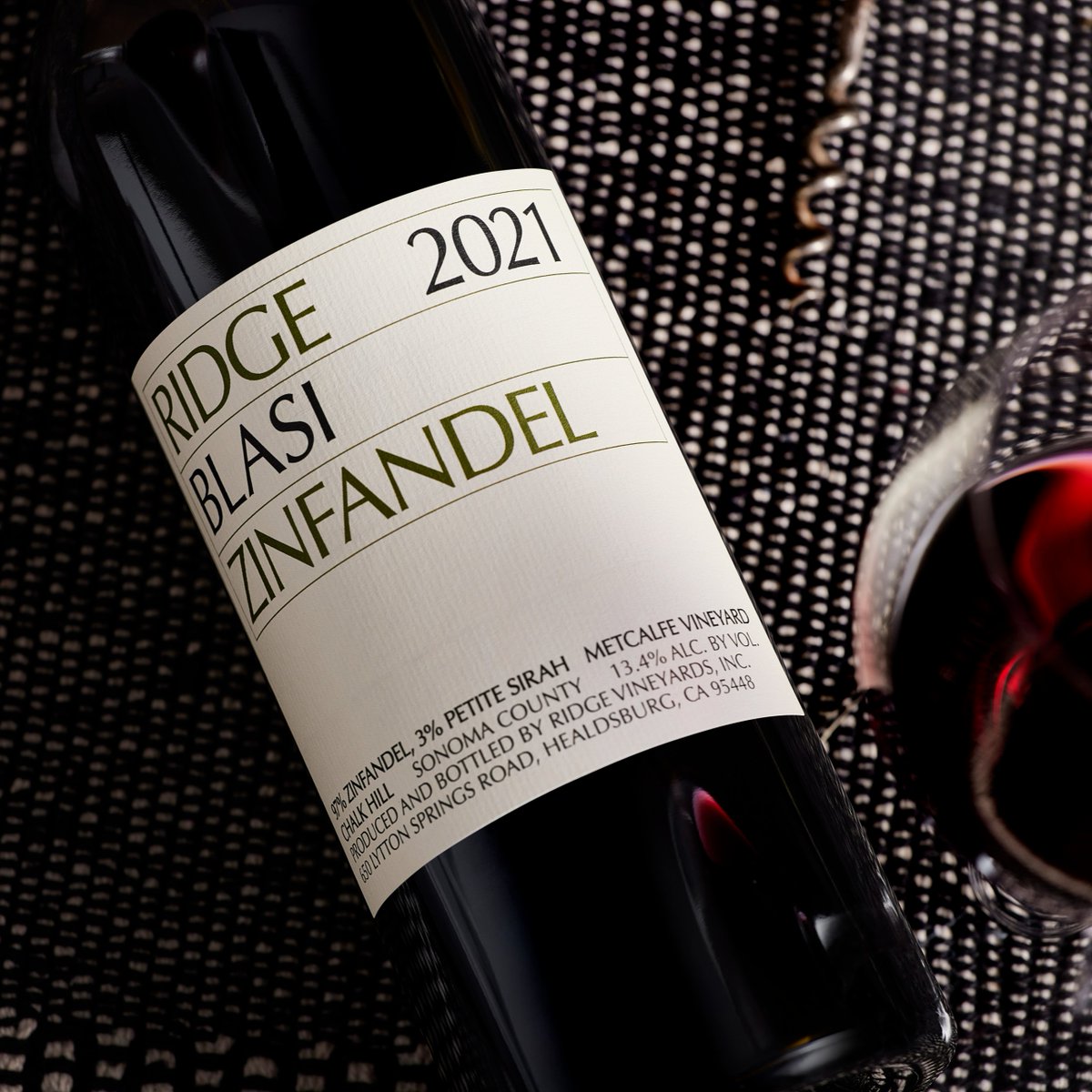 RidgeVineyards's tweet photo. Last Call! 🍷
2021 Blasi Zinfandel - Fall #ZList Optional Offering
https://t.co/YQ06H9z4td
If you're a Z List member (or joining the club), September 6th is the last day to add the 2021 Blasi Zinfandel to your #fall shipment. https://t.co/TJS5KjVZq6