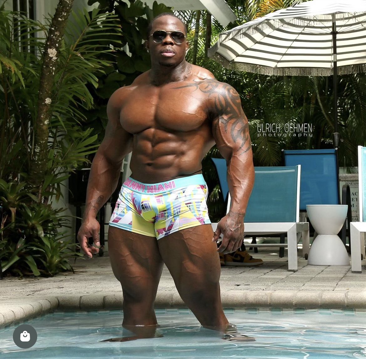 DannyMiami_'s tweet photo. ☀️Miami’s BEST boxers 🌴 Get your SOBE boxer TODAY‼️ @ulrichoehmen @ifbbpro.big.general ❌https://t.co/IjqMLGtOZn❌
👑
👑
#goodnightsummer #bikini #bikinilife #swimsuit #tan #tanlines #beachday #beach #beachdays #ocean #beachdayeveryday #beachbabe #wanderlust #swimming #travel https://t.co/GiNNrSl2nS