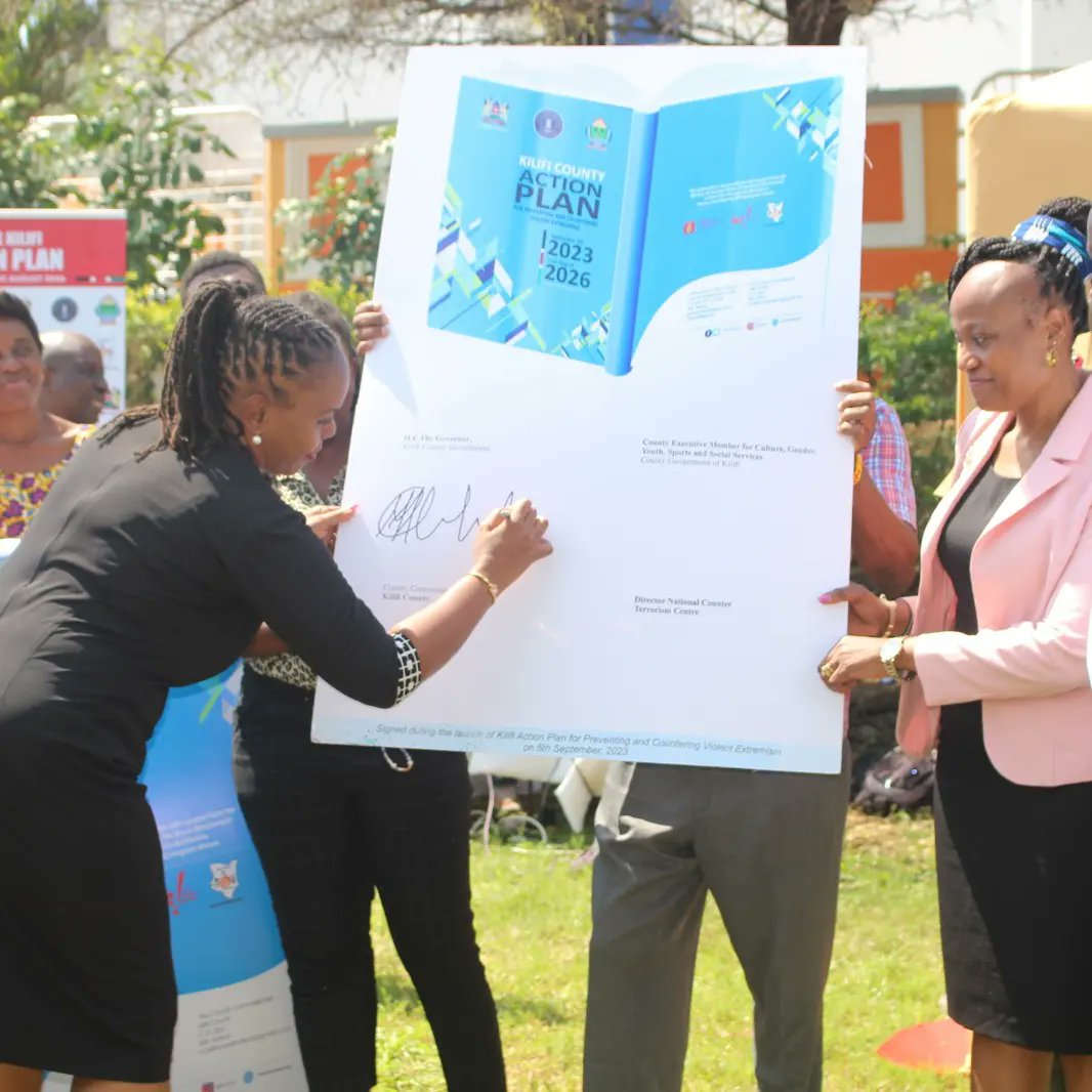 YmcaKilifi's tweet photo. We join @KECOSCE @KilifiCountyGov and the Kilifi county in the launch of the Kilifi county action plan for preventing and countering violent extremism.
As stakeholders, we have a great Role of ensuring that the plan is actualized and our community is made safer.
#kcaplaunch https://t.co/4EuUcLJO0z