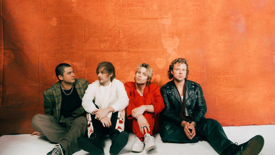5SOS’s remaining US shows 

September 6th: Hard Rock Live - SOLD OUT 
September 9th: Cynthia Woods Pavillion - Only lawn available 
September 10th: Pavilion at Toyota Music Factory: SOLD OUT, fan resale available
September 13th: Talking Stick Amphitheater - Tickets available