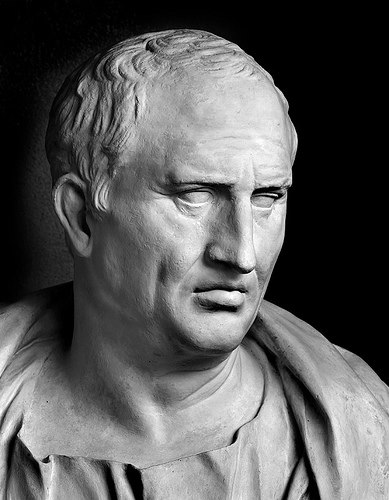 romanhistory1's tweet photo. A room without books is like a body without a soul - Marcus Tullius Cicero https://t.co/y8TmV9MpLr
