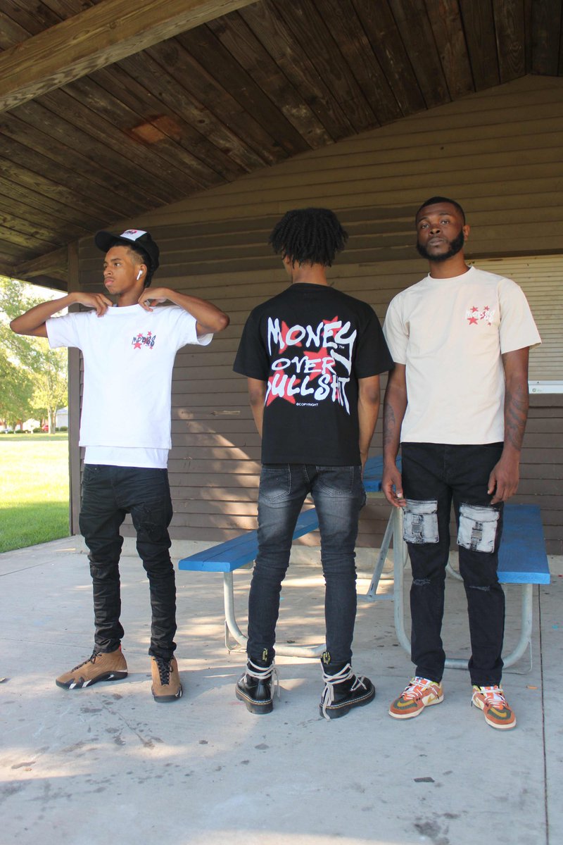MobssMerch's tweet photo. “ Möney Över Bullsh*t Tee 💰 ”

AVAILABLE NOW LIMITED EDITION

- price $30 + SHIPPING

15% Off With SMS/Email List 🎁

Link On Profile  🔗 https://t.co/thPbQ8u4WR