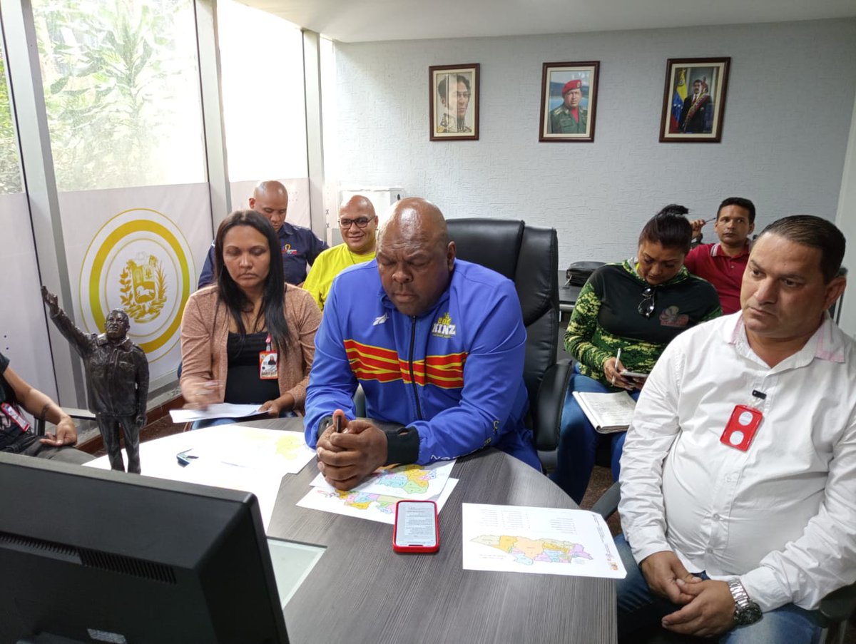 #VidaYPazSonLaPremisa para avanzar en la región Llanera, Oriental y Occidental. 

Estamos en videoconferencia con nuestro Alto Comisionado Presidencial por la Paz y la Vida <a href="/vargas_mimou/">Alexander Mimou Vargas</a>