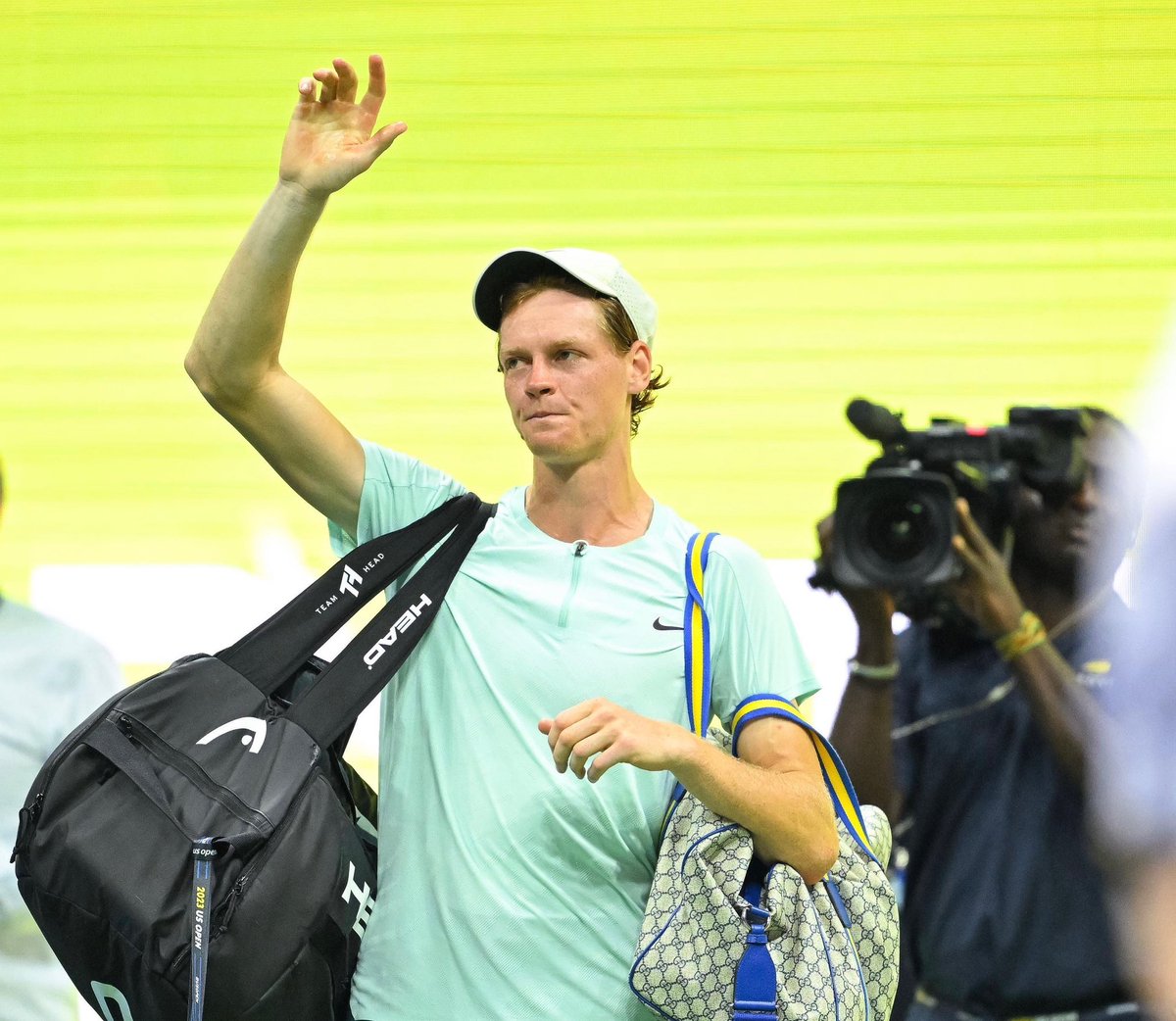 janniksin's tweet image. Not to be last night in NY

A great battle but I just fell short in the end, we will learn from it 👊🏼