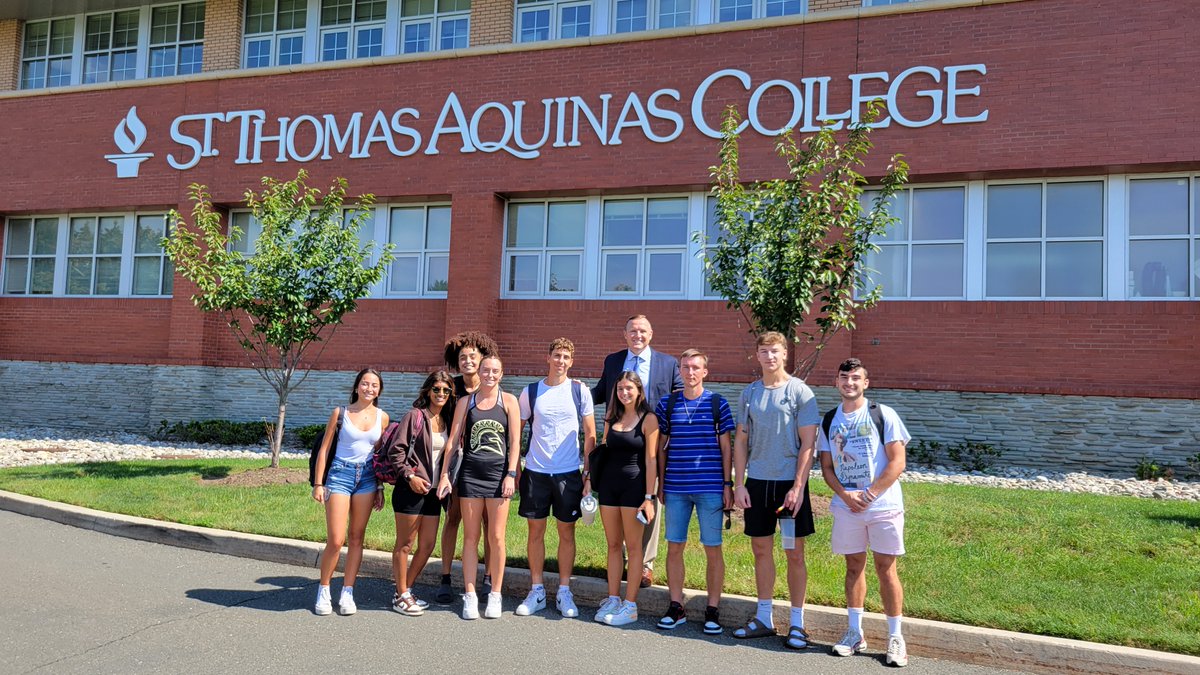 STAC_edu's tweet photo. Welcome back and happy start to the Fall semester, Spartans! This morning, President Daly greeted students on their way to class and wished them the best for the Fall semester. Go Spartans!
#STAC #STACSpartans #STACisBack #College #HigherEd #IgniteYourPassion https://t.co/xZU9pWL0im