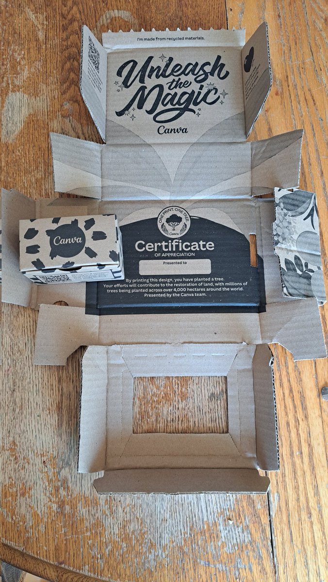 reubenrail's tweet photo. Got some new business cards from @canva and appreciate the sustainable packaging. Thanks for keeping it green. https://t.co/0wY6n3baWZ