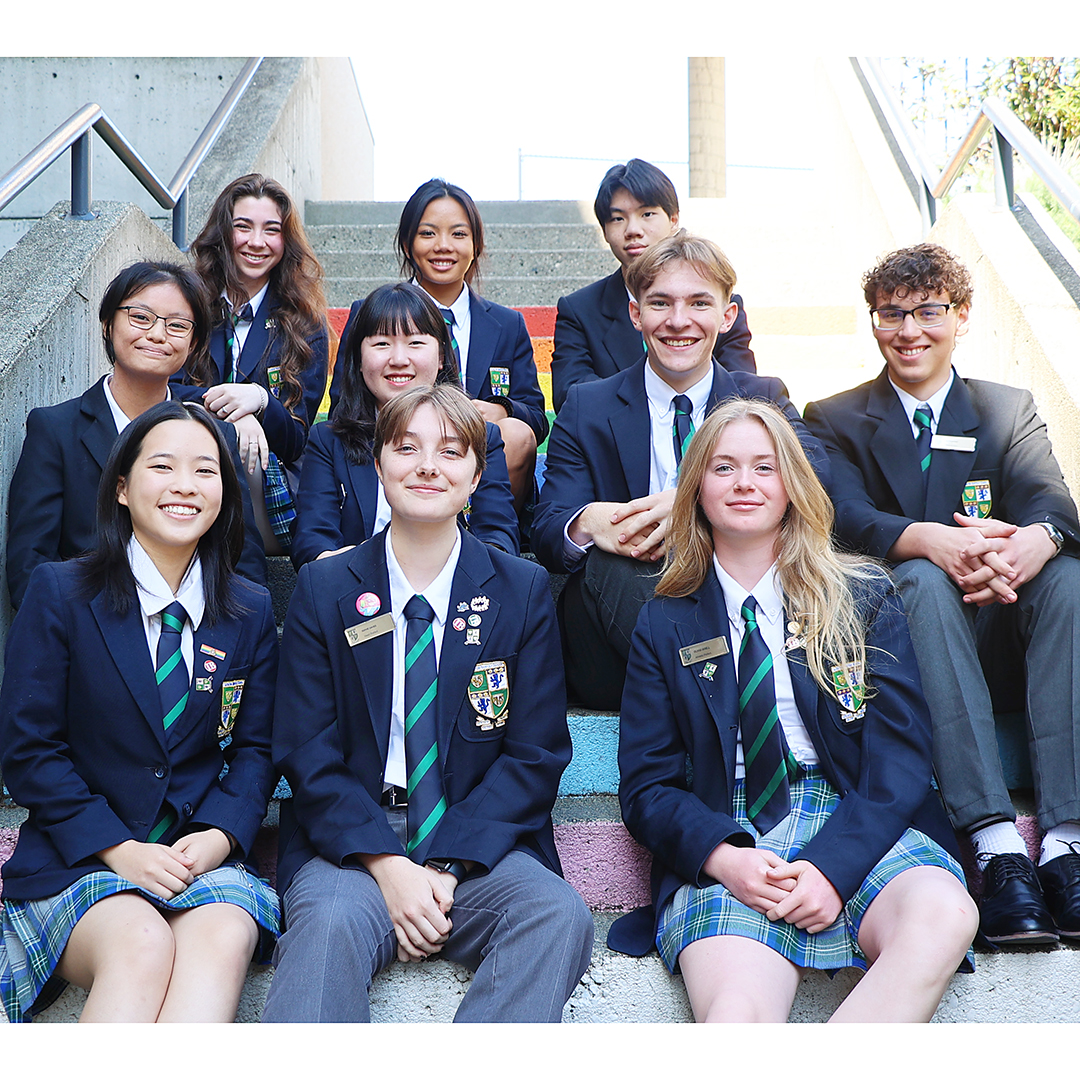 glenlyonnorfolk's tweet photo. Our Senior School Prefects gathered on campus today to start making plans for the coming year and to help welcome new students to the school. This stellar group of Gryphons is sure to come up with some outstanding initiatives for the community! #mygns #prefectteam #gryphonpride https://t.co/xYQF7vbT7X