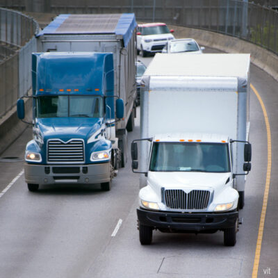 Land_Line_Now's tweet photo. If a speed limiter mandate goes into effect, it won’t be just truck drivers who are impacted. We look at the ways the general public would notice the change. Tonight at 7 p.m. EDT, 4 p.m. PDT on SiriusXM 146. #trucking #SpeedLimiter https://t.co/wgYvOkSWbo