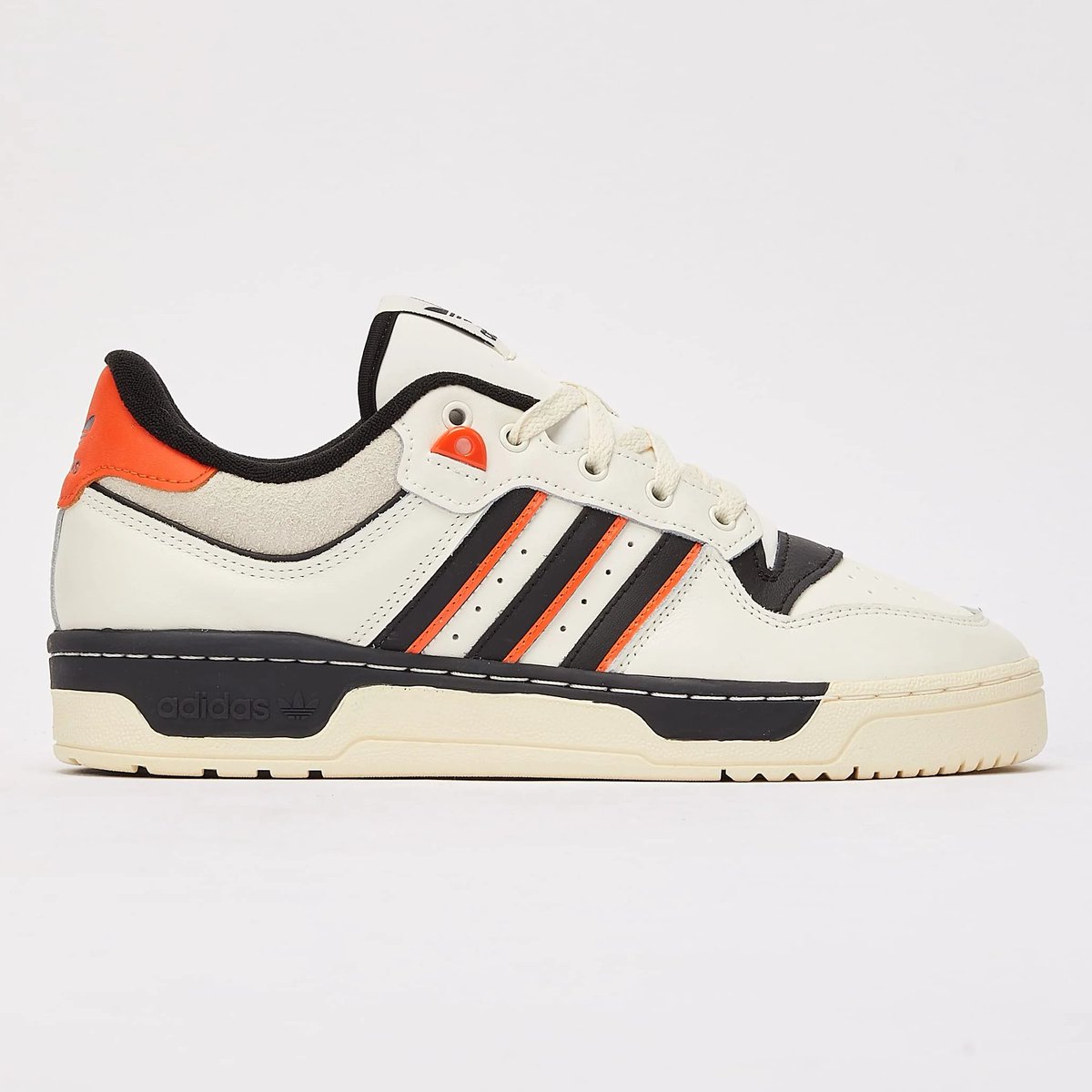 snkr_twitr's tweet image. AD: adidas Rivalry Low 86 'Semi Impact Orange/Black' drops tomorrow at 7am PT/10am ET

adidas US -&amp;gt; sovrn.co/1g0tz87

Live early via DTLR
Shop -&amp;gt; sovrn.co/imo8mte