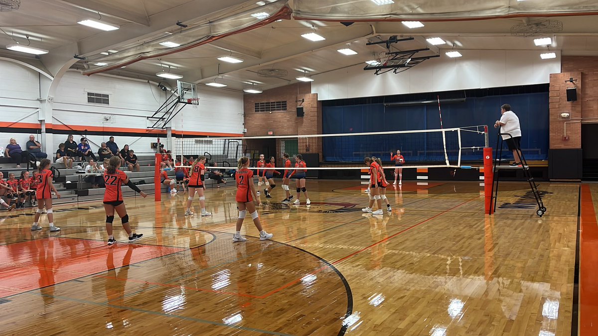 WinnebagoAD's tweet photo. First 7th grade home game today. #GoBago https://t.co/16QB0rXRkZ