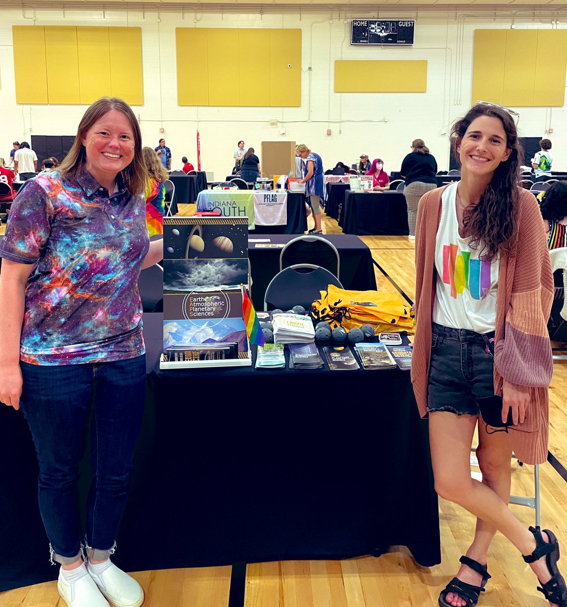 Dr. Ali Bramson (@alibramson) on Twitter photo Hey <a href="/LifeAtPurdue/">Purdue University</a>! Come learn about the <a href="/PurdueEAPS/">Purdue EAPS</a> department tonight at Rainbow Callout 6-8pm! 🌈🌎☁️🌱🪐🛰️
purdue.edu/lgbtq/events/r… Hey <a href="/LifeAtPurdue/">Purdue University</a>! Come learn about the <a href="/PurdueEAPS/">Purdue EAPS</a> department tonight at Rainbow Callout 6-8pm! 🌈🌎☁️🌱🪐🛰️
purdue.edu/lgbtq/events/r…