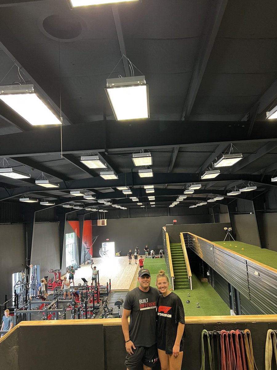 LisaMaki6's tweet photo. Congrats @dbrancheau and @Advantedge906  on their new updated athletic training facility in the UP. Your commitment and dedication to all athletes is appreciated. It’s one very special place ! @MakiKeira @BryantMaki https://t.co/s3Qb5zKpRO