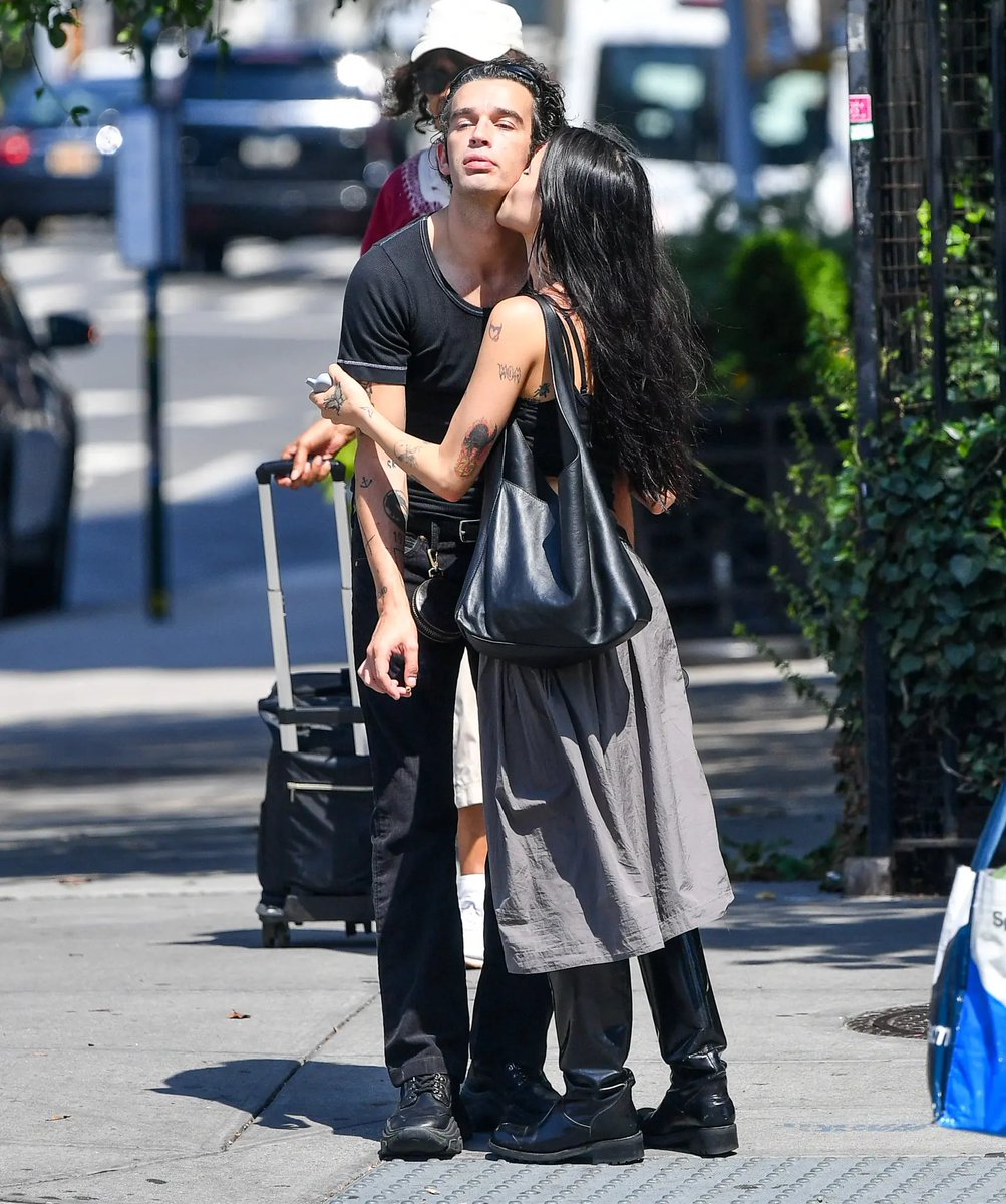 sofar_alright's tweet photo. THE RETURN OF BOYFRIEND MATTY I USED TO PRAY FOR TIMES LIKE THESE https://t.co/0gJkHXXOOG