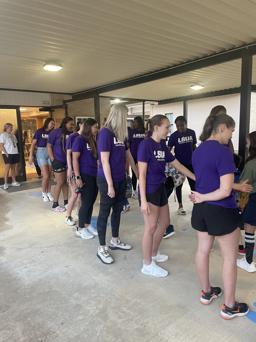 Had a good time welcoming Poland elementary and Jh students this morning.   Together Tuesday brings out so many smiles Amongst student my LSUA wbb players.   Thank you for letting us come.