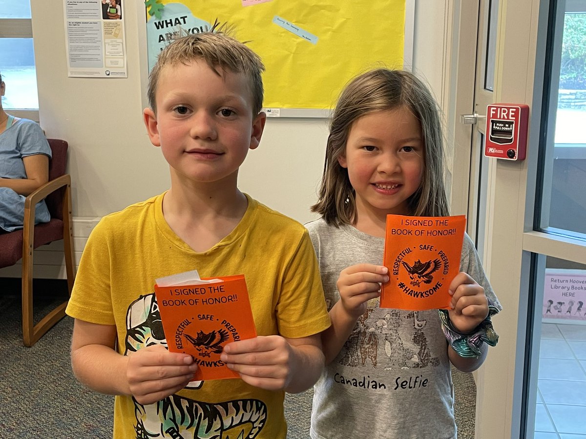 mtlsdhoover's tweet photo. We had our first ever Book of Honor signers today!! These #HAWKSOME friends have been working hard to be respectful, safe, &amp; prepared at school! We can’t wait to see these pages fill up with more students’ signatures!! 📖✍️🎉 https://t.co/WMzTRhGohp