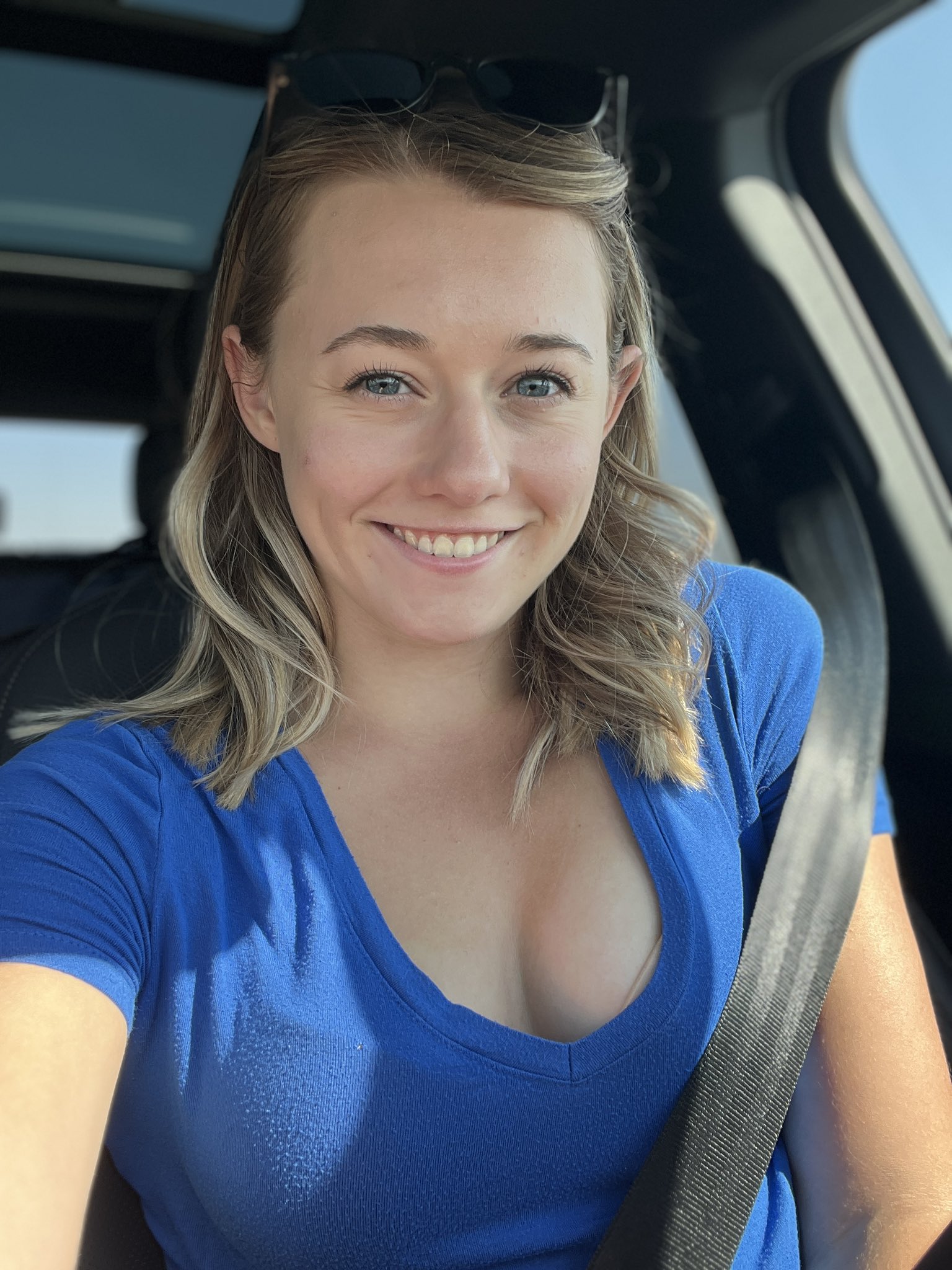 Hello 170k !! https://t.co/wMuTGOdcJI