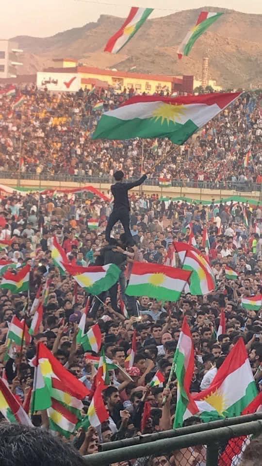 kurrdis's tweet photo. به زودی همه ترکا رو از #ورمی (ارومیه)بیرون میکنیم و این صحنه زیبا رو خلق میکنیم https://t.co/8qy9tL55Ya