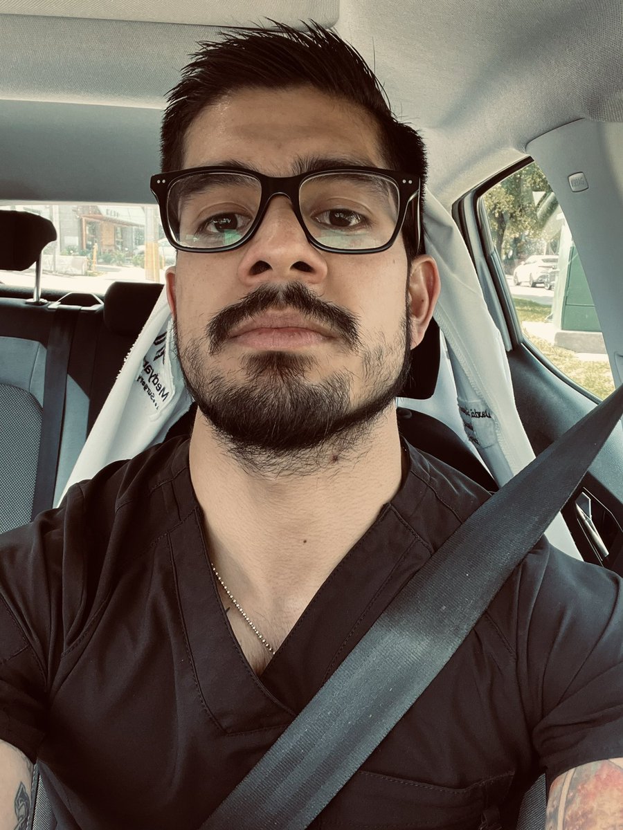 DaarthBones's tweet photo. Cadena de selfies.🤘🏽💀 https://t.co/vLfFQZuPjc