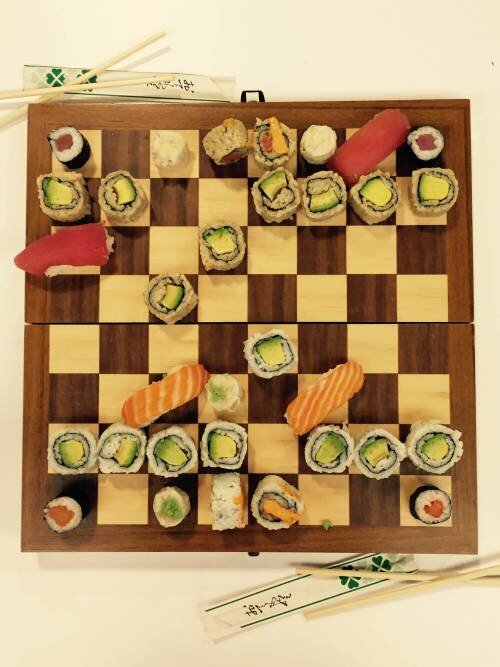 F1reDragon_'s tweet image. This is my Favorite Chess Board 🤩🤩🤩🔥🔥🔥
SUSHI CHESS 
#Chess #Chesslover #SushiChess #boardgames #web3 #blockchain