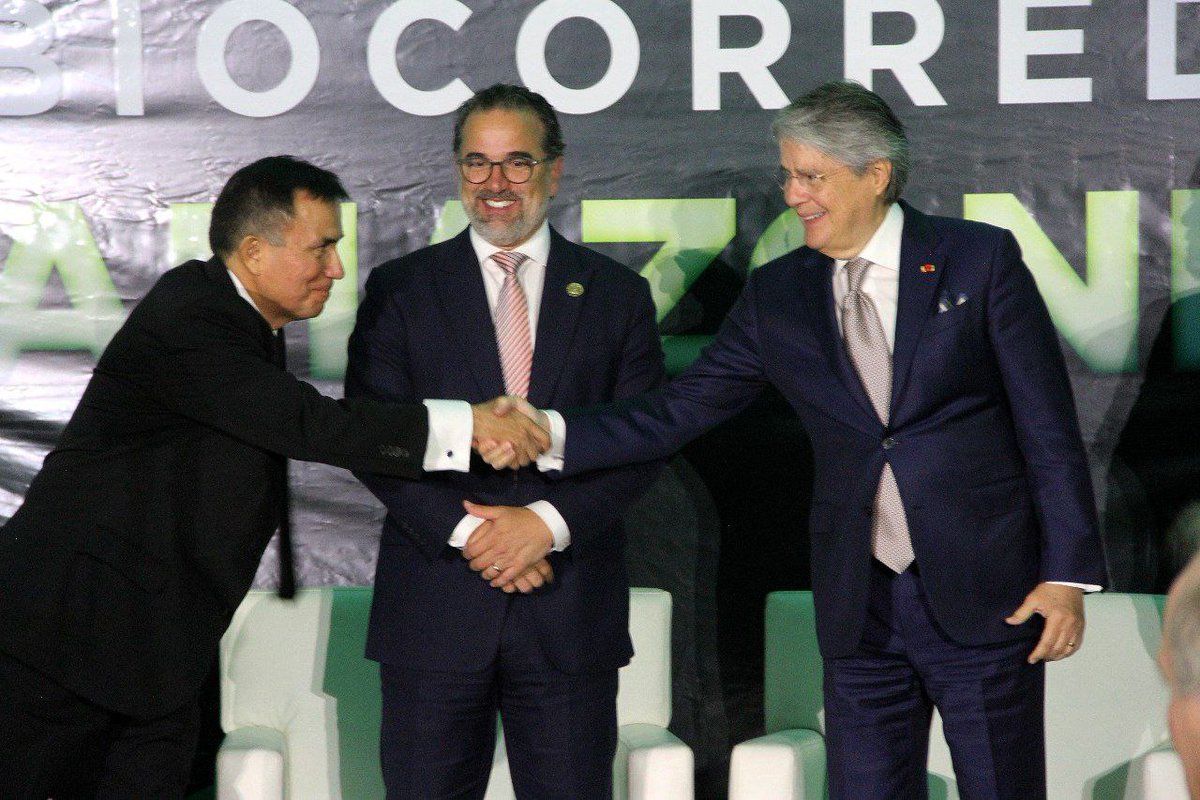 TNCEcuador's tweet photo. #GrandesNoticias | Ecuador anunció la creación del #BiocorredorAmazónico que protegerá a más de 6 millones de ha. y 18 mil km. de ríos en la Amazonía ecuatoriana. Este proceso se realiza en codiseño con @confeniae1, @Ambiente_Ec y el apoyo de @CancilleriaEc y #TNCEcuador. https://t.co/0Rrv2vokEA
