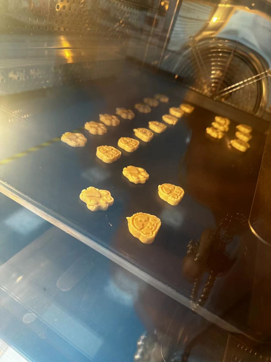 FPGROUP1's tweet photo. Product Application Test

High Protein Butter Cookies

The taste is crispy and sweet, specially added soy protein isolate, high vegetable protein content, to supplement daily protein needs.
#soyprotein #IsolatedSoyProtein #cookie #protein https://t.co/BUZ6I5WxVj