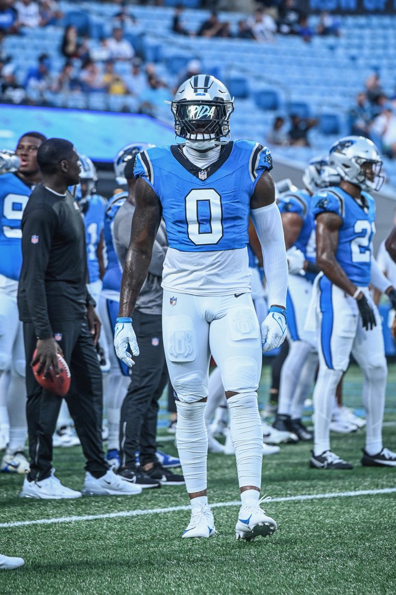 RT this if you want this guy to get a new deal before Sunday.