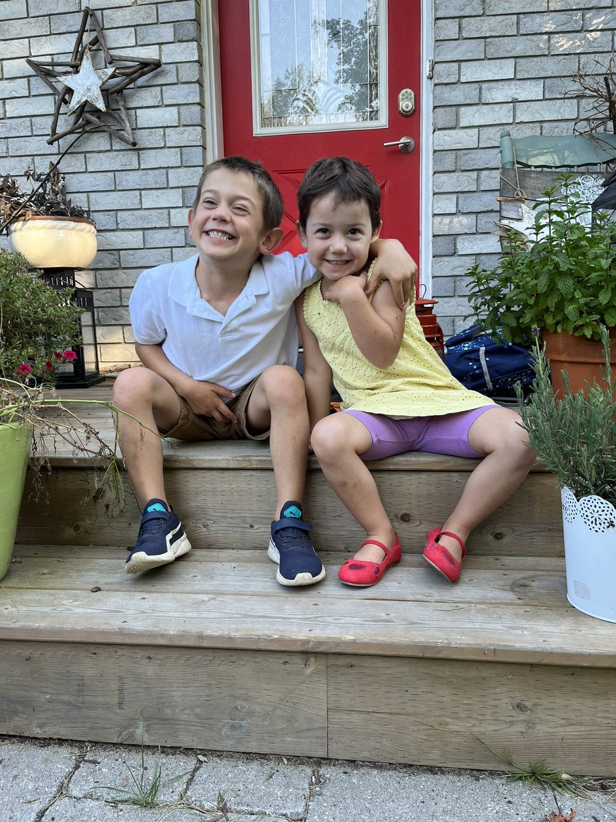 Florence: maternelle
Arthur: 1ere année