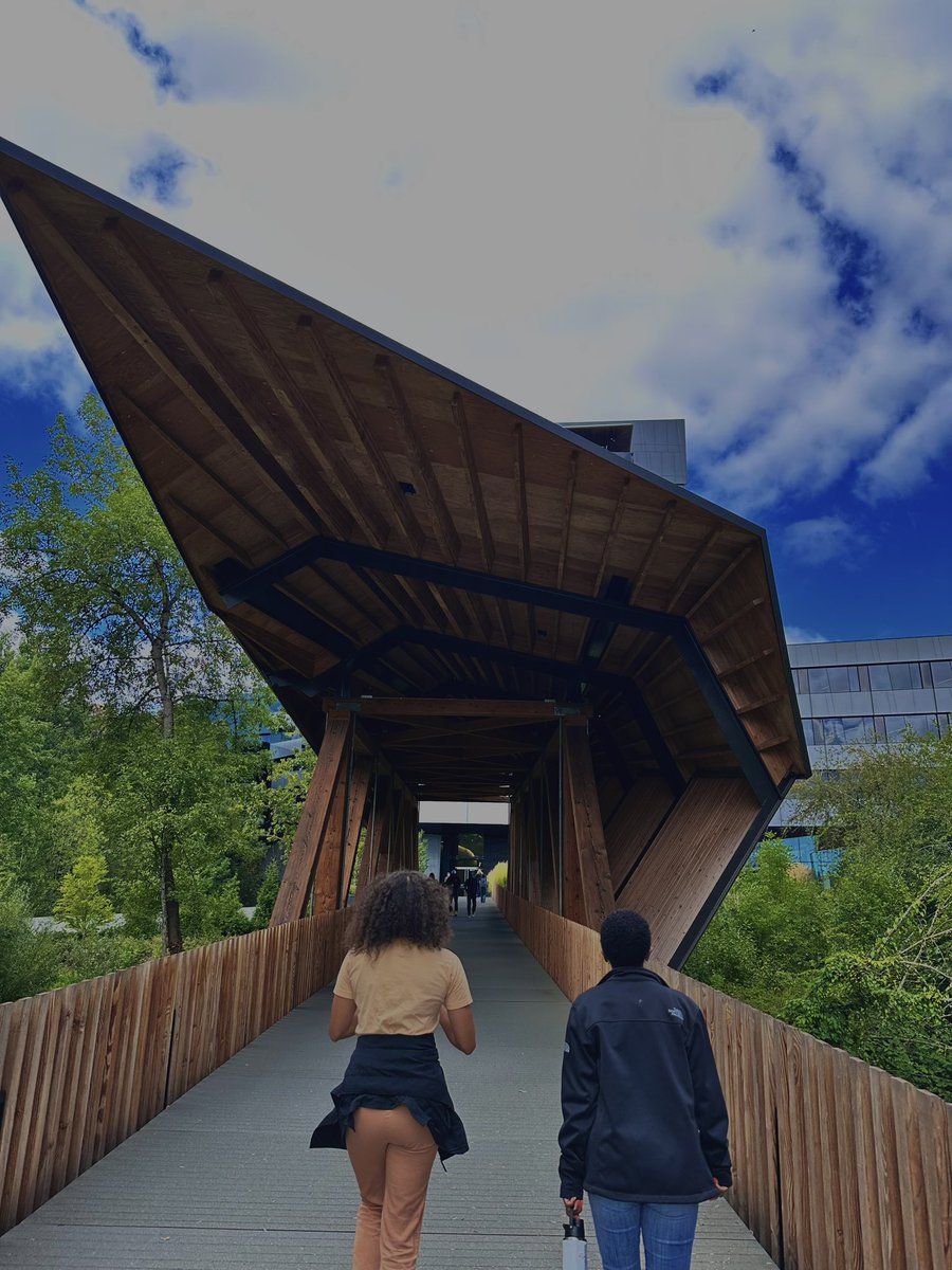marcusicooper's tweet photo. It’s hard to describe what it’s like being on @Nike’s WHQ campus. All i can say is WOW https://t.co/iPpvH15jrh