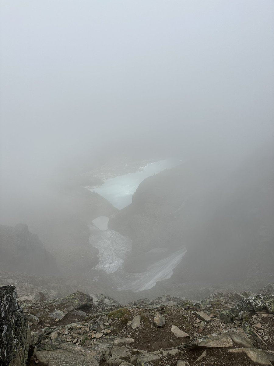 zmj's tweet photo. I’m in Glacier National Park with @thornmallow ! Today we hiked the Highline Trail. The day started out enveloped by clouds, and gradually cleared for huge vistas. https://t.co/Y2IUbC0YRe