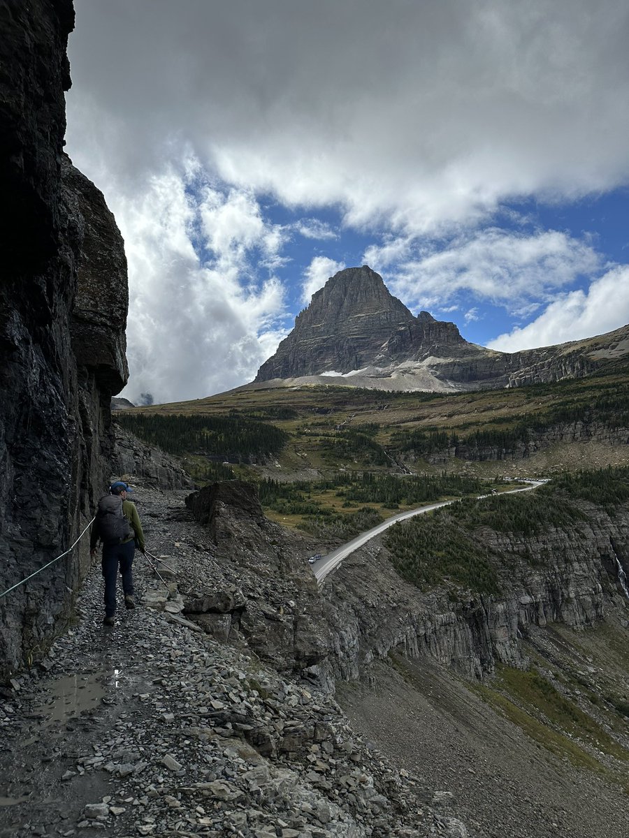 zmj's tweet photo. I’m in Glacier National Park with @thornmallow ! Today we hiked the Highline Trail. The day started out enveloped by clouds, and gradually cleared for huge vistas. https://t.co/Y2IUbC0YRe