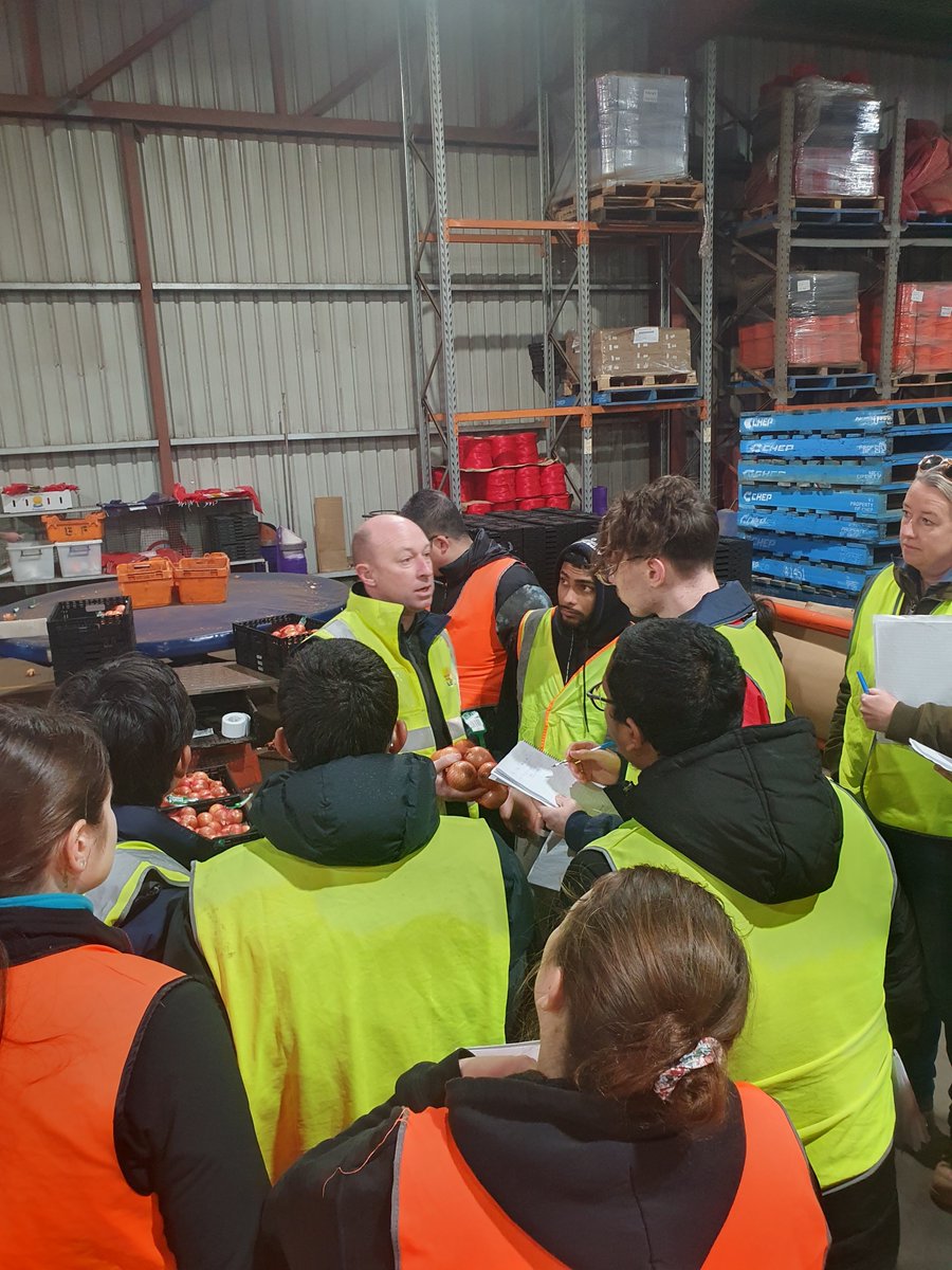TasInAg's tweet photo. 🌾🚜 Our Ag Science students embarked on an unforgettable adventure last week! Students visited agricultural businesses to learn from industry experts & gain valuable insights that will help shape their future careers. #TasInAg #UTASLife #AgricultureEducation #ThisIsAgScience https://t.co/XgLaR6BX4o